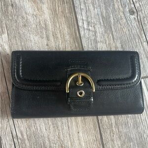 COACH Wallet Black Leather Trifold
Soho Buckle
